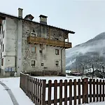Rifugio Di Niki * ファルカーデ