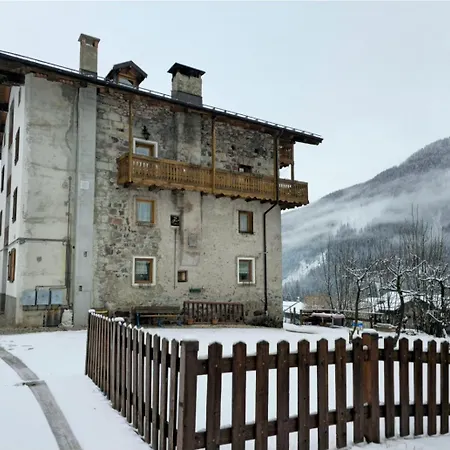 Rifugio Di Niki * ファルカーデ